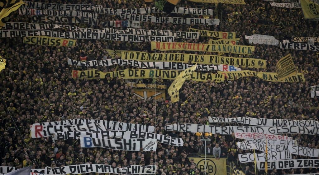 Oprawa kibiców Borussii Dortmund na meczu z RB Lipsk