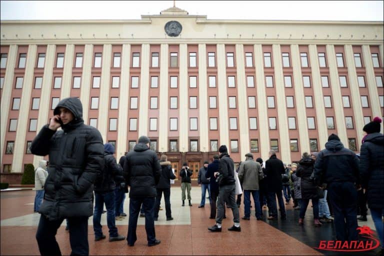 Rachityczna demonstracja poparcia dla Biełsatu