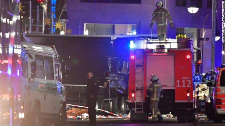 12 osób zginęło, a 48 zostało rannych w wyniku zamachu w Berlinie