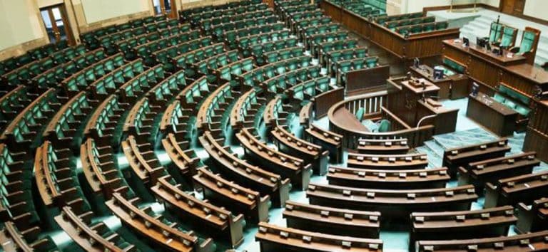 Nowoczesna wycofuje się z okupacji sali plenarnej Sejmu