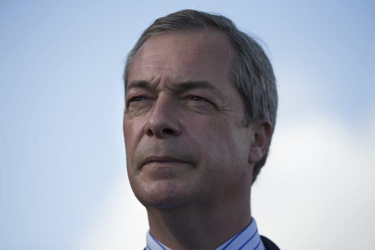 Nigel Farage potępia przeprowadzony przez USA atak rakietowy w Syrii