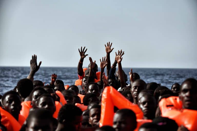 Oenzetowski pakt w sprawie migracji przyjęty na konferencji w Marrakeszu