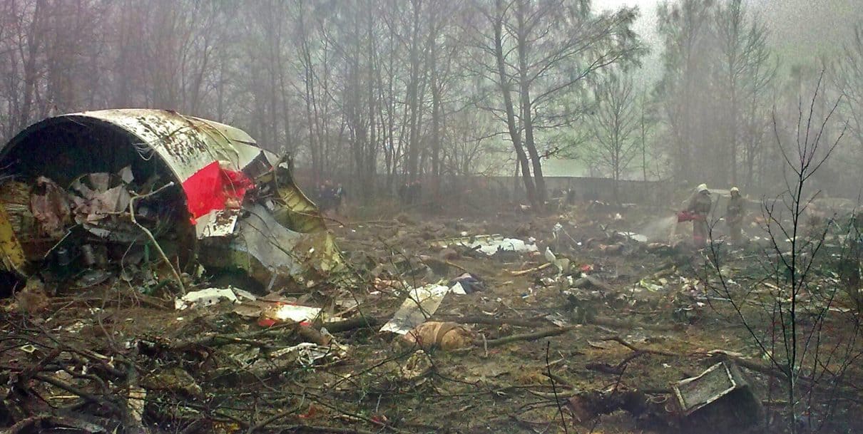 Ciała polskich generałów i innych pasażerów lotu do Smoleńska bestialsko zhańbione