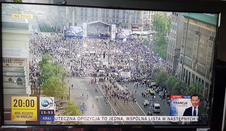 Klapa frekwencyjna marszu totalnej opozycji
