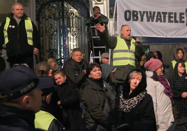 Obywatele RP do dziennikarki TVP: „Rydzyk ją pewnie nie wyp….” (VIDEO)