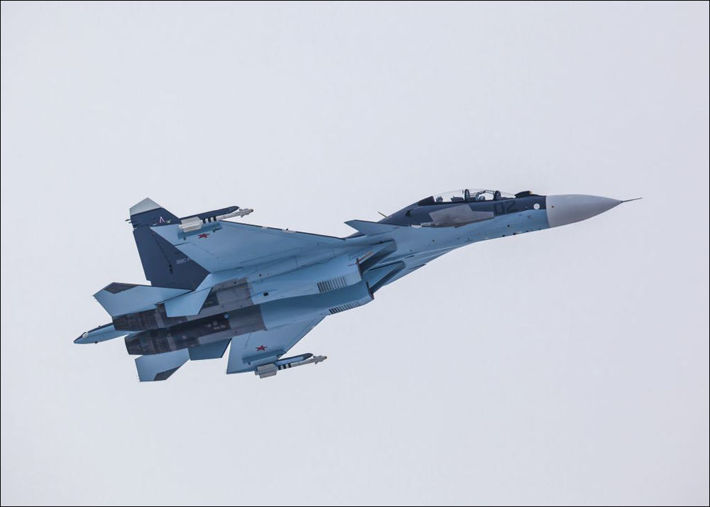 Białoruś zakupi 12 rosyjskich samolotów Su-30SM