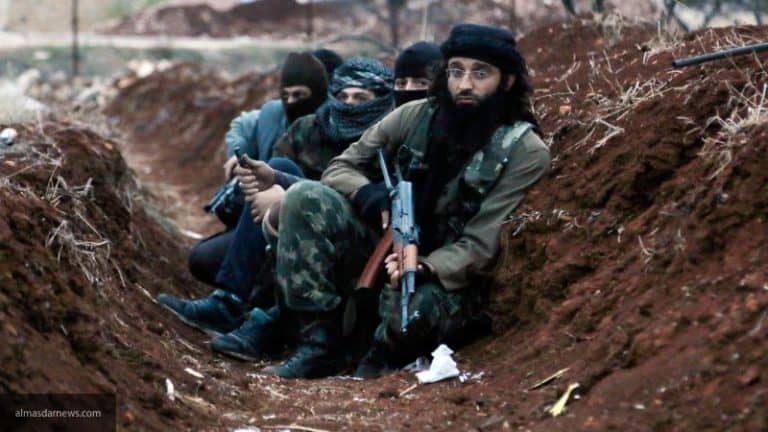 Zmasowany kontratak ISIS w Rakce