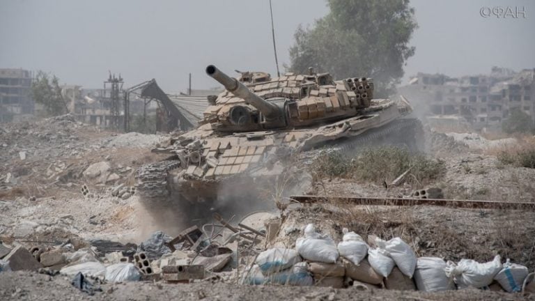 Oddziały proamerykańskiej Wolnej Armii Syrii w kotle pod Al-Bardija