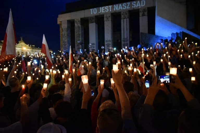 KOD i „Wyborcza” triumfują