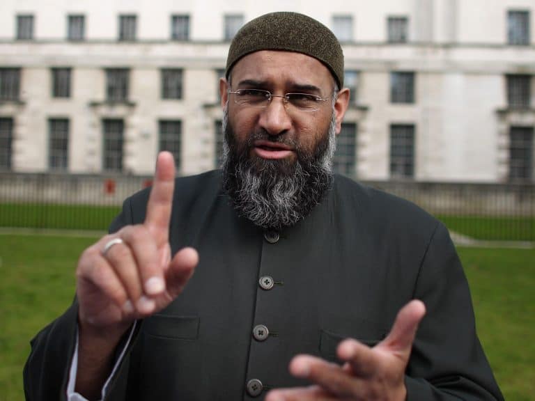 Brytyjski imam wspierający ISIS został odizolowany od innych więźniów ze względu na próbę ich radykalizacji