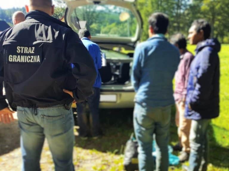 Grupa nielegalnych imigrantów z Bangladeszu zatrzymana przez Straż Graniczną