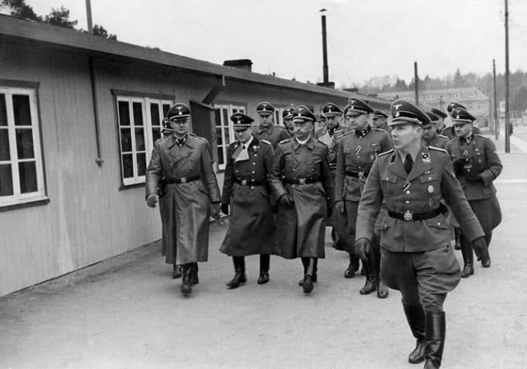 Polki i Żydówki w niemiecko- nazistowskim obozie koncentracyjnym Stutthof w latach 1943- 1944