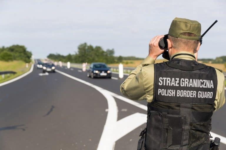 Poznańska agencja pracy zatrudniała 65 nielegalnie pracujących imigrantów