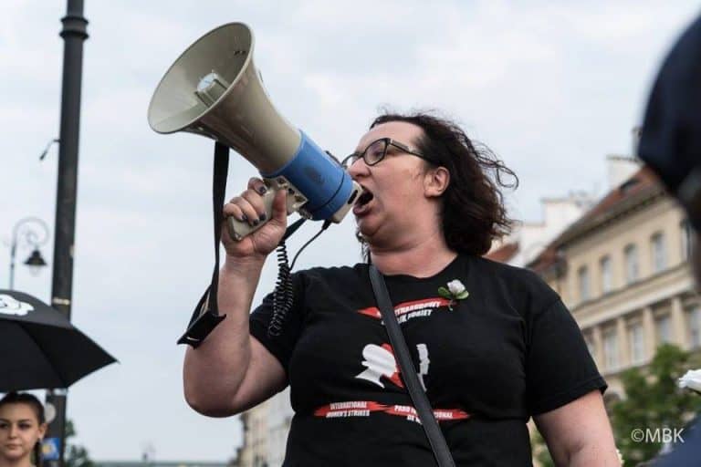 Lewacka aktywistka, która odpowiada za organizację tzw. „Czarnych protestów” stanie przed sądem