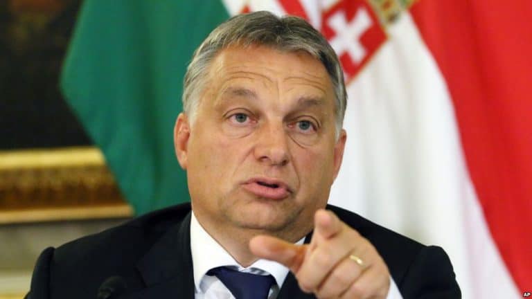 Wictor Orban o wniosku Komisji Europejskiej: „jest pośmiewiskiem i śmierdzi”