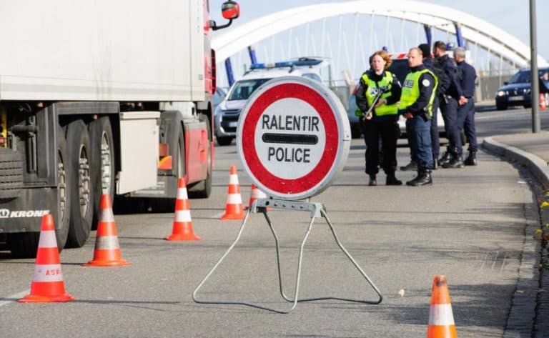 Francja: W Marsylii nożownik zabił dwie osoby