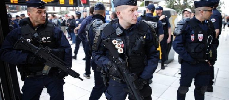 W Paryżu doszło do wybuchu przed placówką dyplomatyczną Jordanii