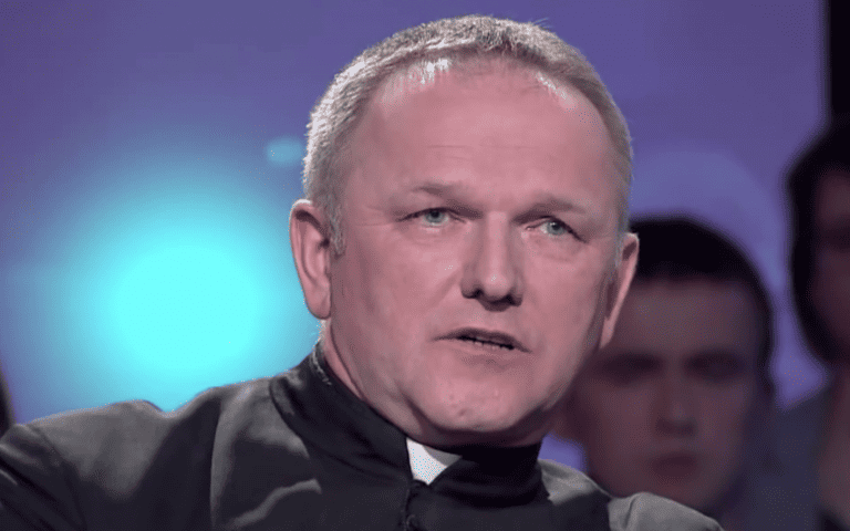Chamski atak księdza Lemańskiego na ojca prof. Dariusza Kowalczyka