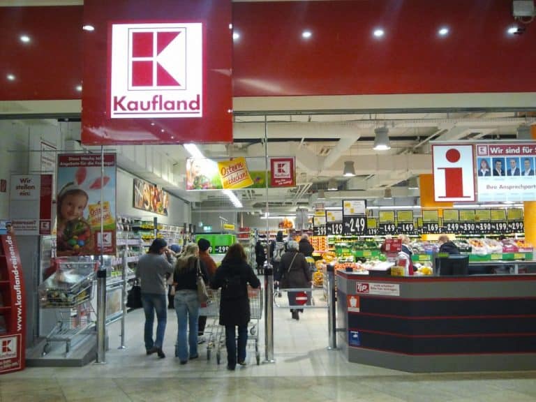 Czy NBP przestanie finansować niemieckie markety w Polsce?