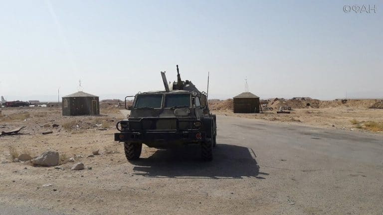 Syryjskie siły rządowe okrążyły zgrupowanie ISIS w Al-Majadinie, Hajat Tahrir asz-Szam prowadzi natarcie na północy prowincji Hama