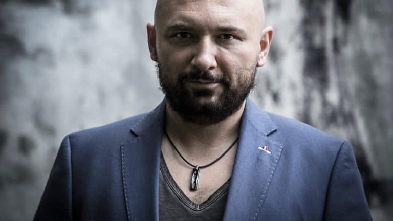 Kłopoty Patryka Vegi. „Stracił ponad 11 milionów złotych
