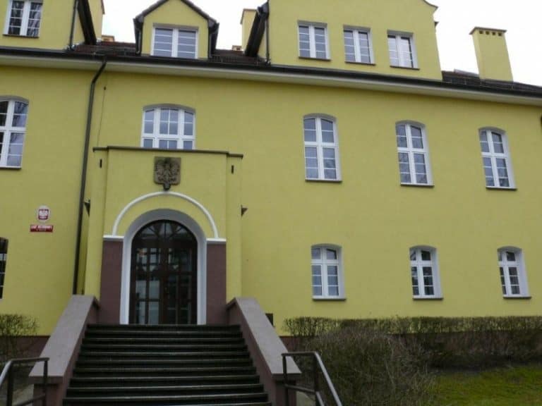 Haniebny wyrok w Wałczu wydała była żona znanego posła PO