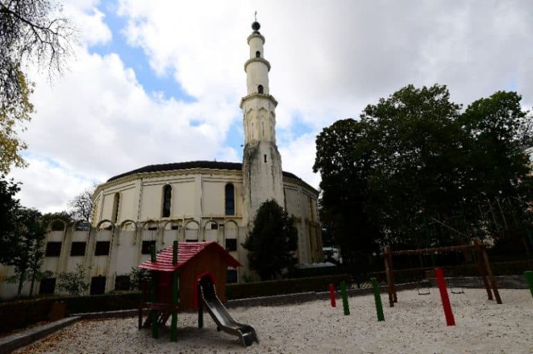 Imam Wielkiego Meczetu w Brukseli uznany za „zagrożenie dla bezpieczeństwa”