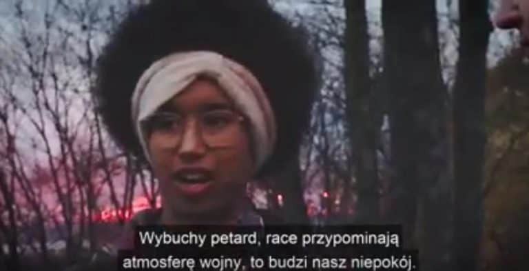 Amerykańska czarnoskóra aktywistka na Marszu Niepodległości