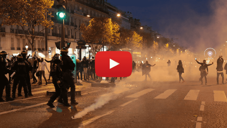 Gwałtowne starcia czarnoskórych demonstrantów z policją w Paryżu /filmy/