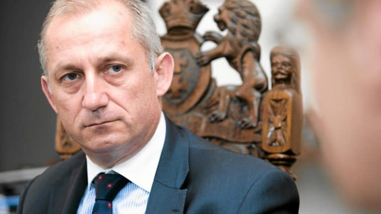 Neumann zaorany prze dziennikarza, który przypomniał mu, że zwolennicy PO wieszali podobiznę Lecha Kaczyńskiego na szubienicy