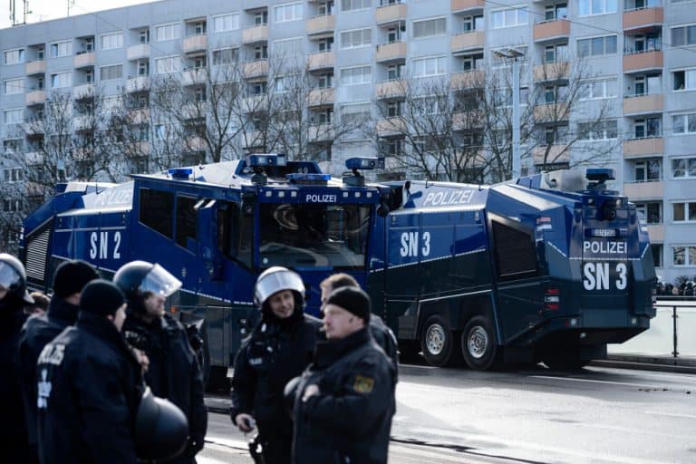 W Niemczech każdego dnia dochodzi średnio do 100 ataków na policjantów