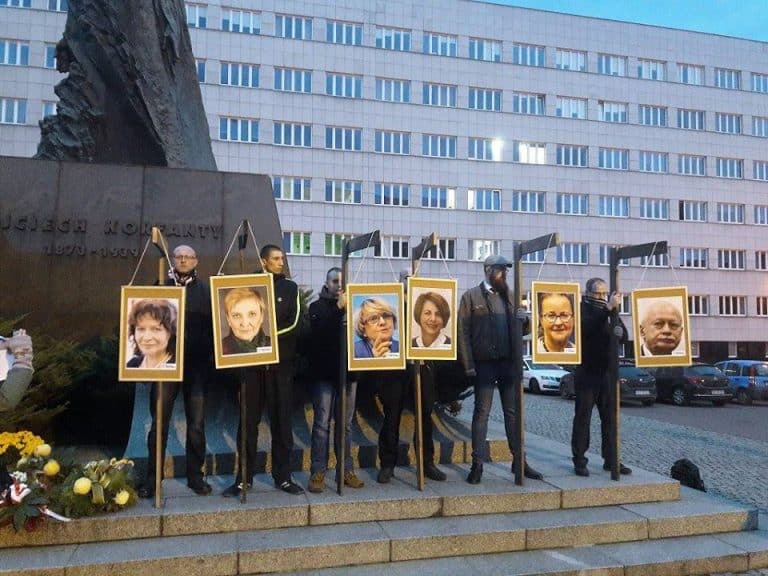 Narodowcy z Górnego Śląska zorganizowali akcję wieszania portretów zdrajców