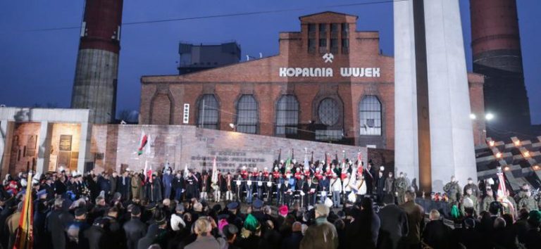Oddano hołd górnikom, którzy polegli podczas pacyfikacji kopalni „Wujek”