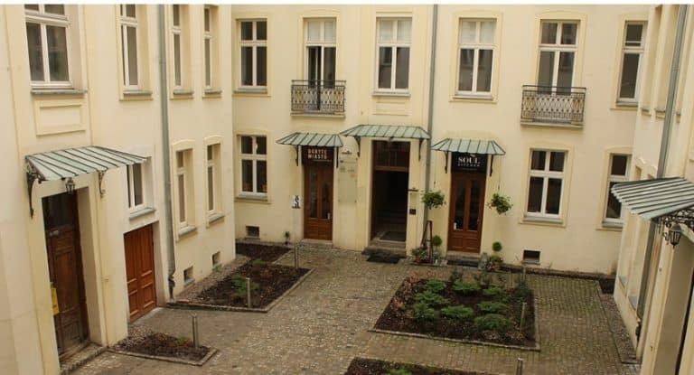 Urzędy skarbowe wszczęły egzekucję w stosunku do beneficjentów reprywatyzacji Noakowskiego 16