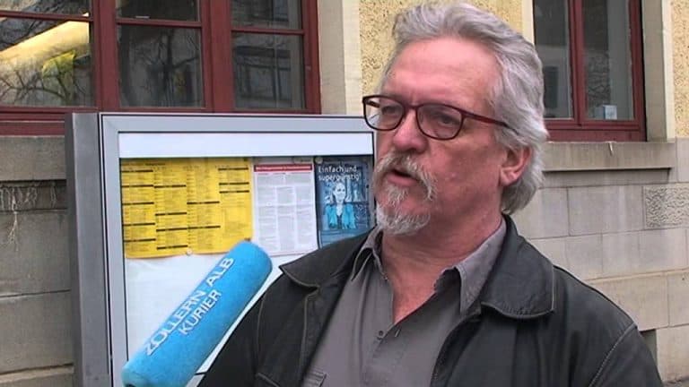 Lewicowy niemiecki polityk oskarża policję o bierną postawę w obliczu przestępstw, których dopuszczają się imigranci