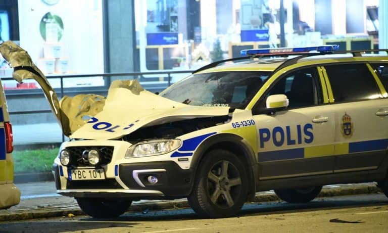 W szwedzkim Malmö wysadzono samochód policyjny