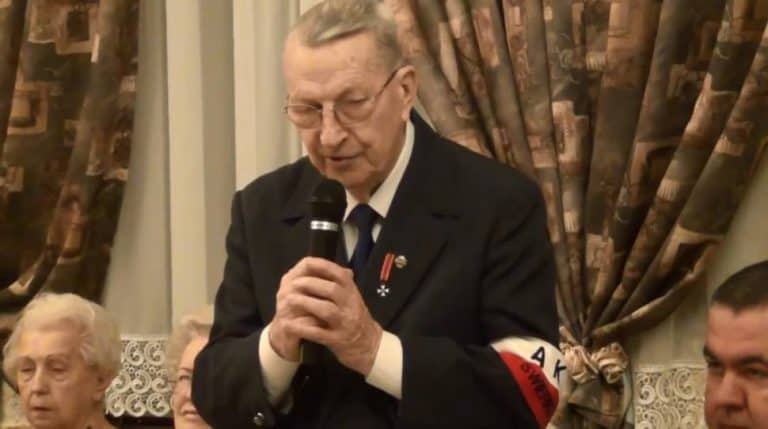 W Bydgoszczy kibice Zawiszy zorganizowali wigilię dla byłych żołnierzy Armii Krajowej