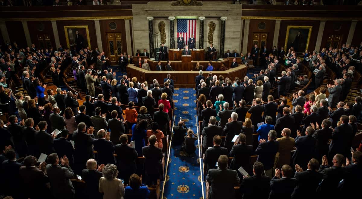 USA: Rząd wznawia działalność. Senat zatwierdził prowizorium budżetowe