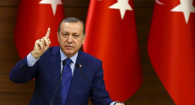 Erdogan wezwał do położenia kresu dominacji dolara w handlu międzynarodowym