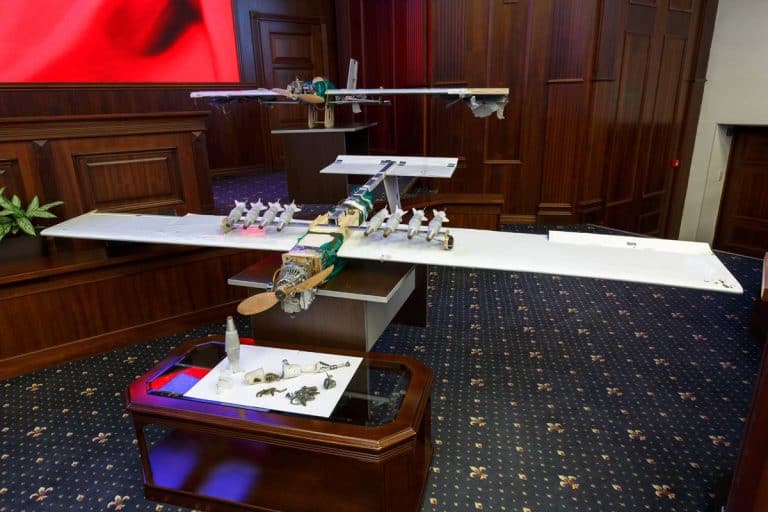 Rosjanie twierdzą, że materiał wybuchowy użyty w ataku dronów na rosyjskie bazy w Syrii jest produkowany na Ukrainie