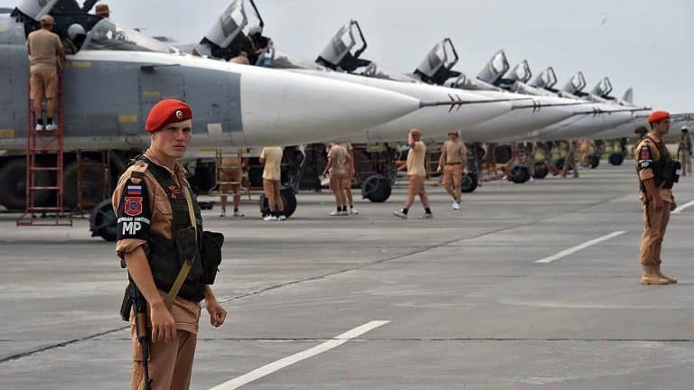 Kommiersant: w wyniku ataku na rosyjską bazę lotniczą Hmejmim w Syrii Rosjanie ponieśli spore straty