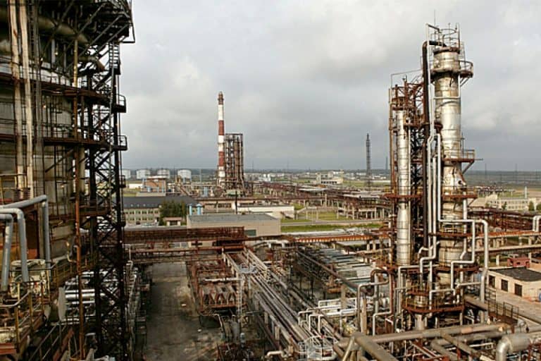 Litwa zapłaciła 28 mln euro kary za Możejki