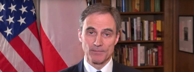 Protekcjonalna wypowiedź ambasadora USA w Polsce