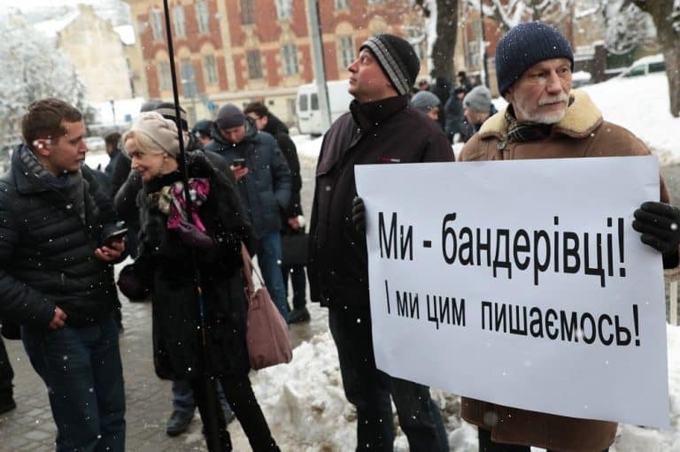 Banderowcy pikietowali polskie placówki dyplomatyczne na Ukrainie