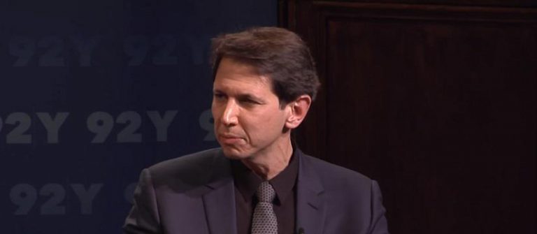 Ronen Bergman, który zadał premierowi Morawieckiemu w Monachium prowokacyjne pytanie, kłamał na temat swojej matki