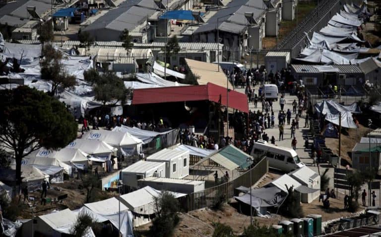 Farmer na Lesbos oddał strzały w kierunku imigrantów, którzy chcieli ukraść mu owce