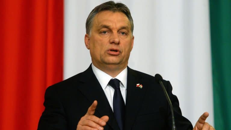 Victor Orban domaga się od Unii Europejskiej 500 milionów euro za ochronę jej granic