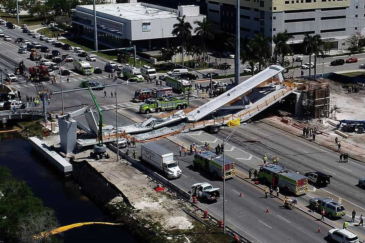 USA: W Miami zawalił się nowo wybudowany most. Są ofiary śmiertelne