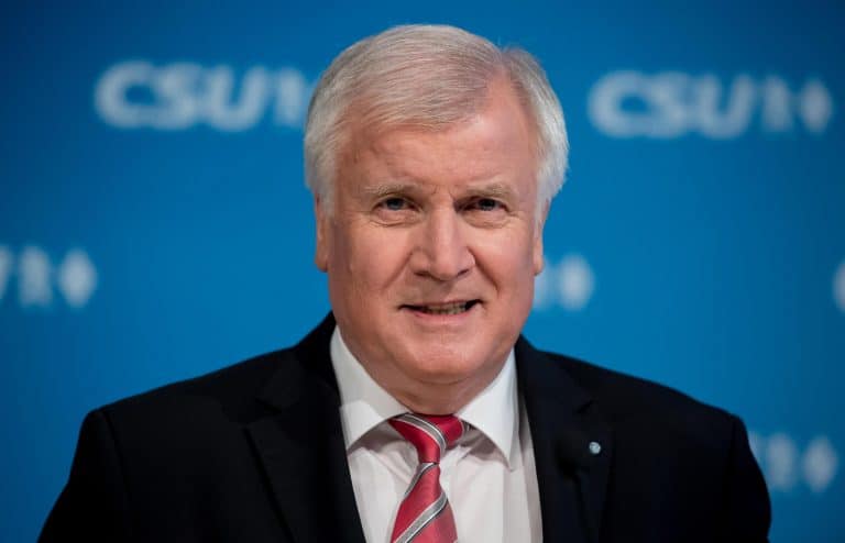 Szef CSU domaga się niezwłocznej deportacji migrantów, którym nie przyznano azylu