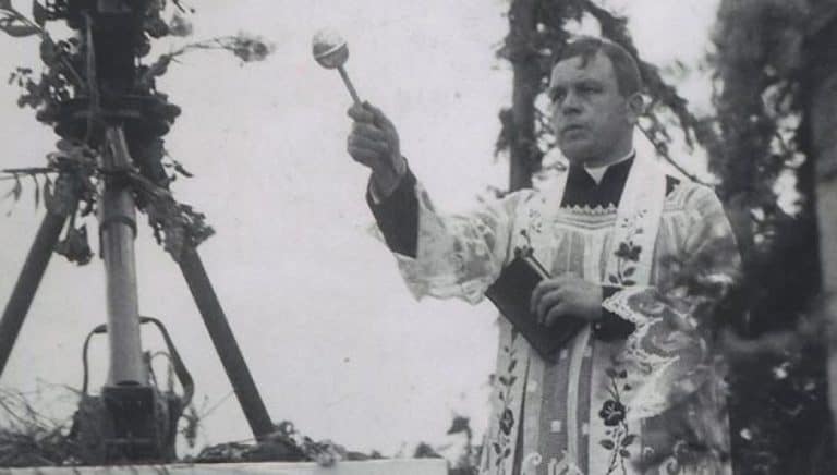 Około tysiąca polskich księży ratowało Żydów
